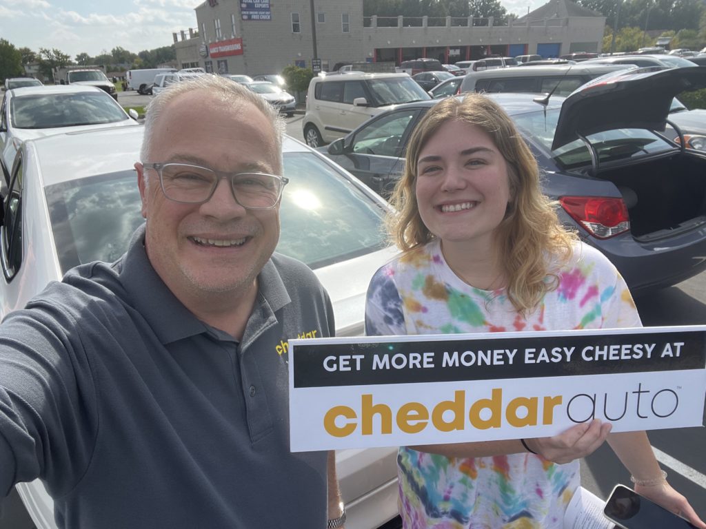KARSYN L. Sells a 2013 Ford Fusion for More Cheddar!